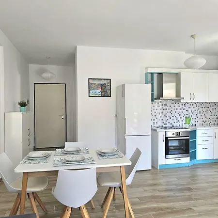 Brand New Саранда