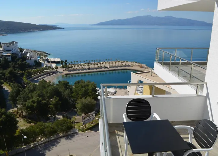 Brand New * Sarandë