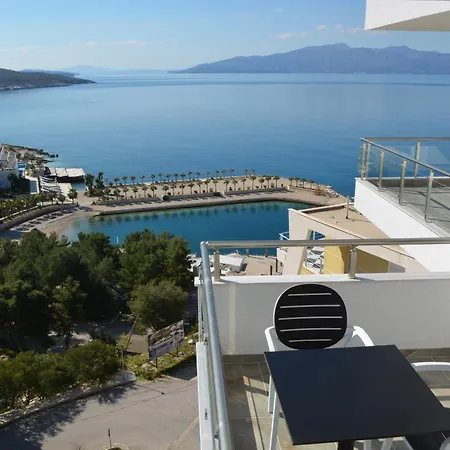 Brand New * Saranda