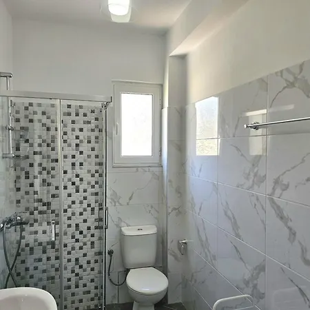 Brand New Apartment *