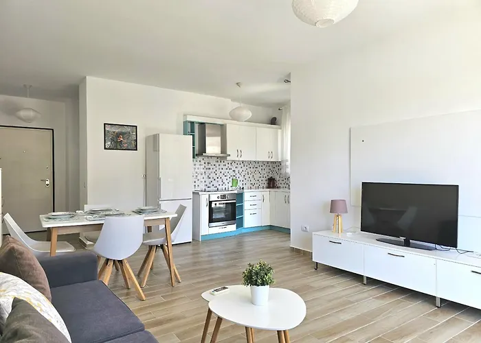 Brand New Saranda
